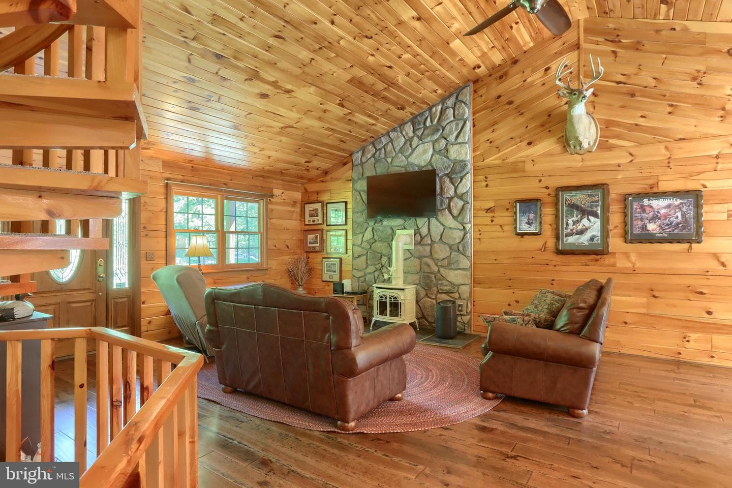 1005 Tulip Tree Drive photo 12