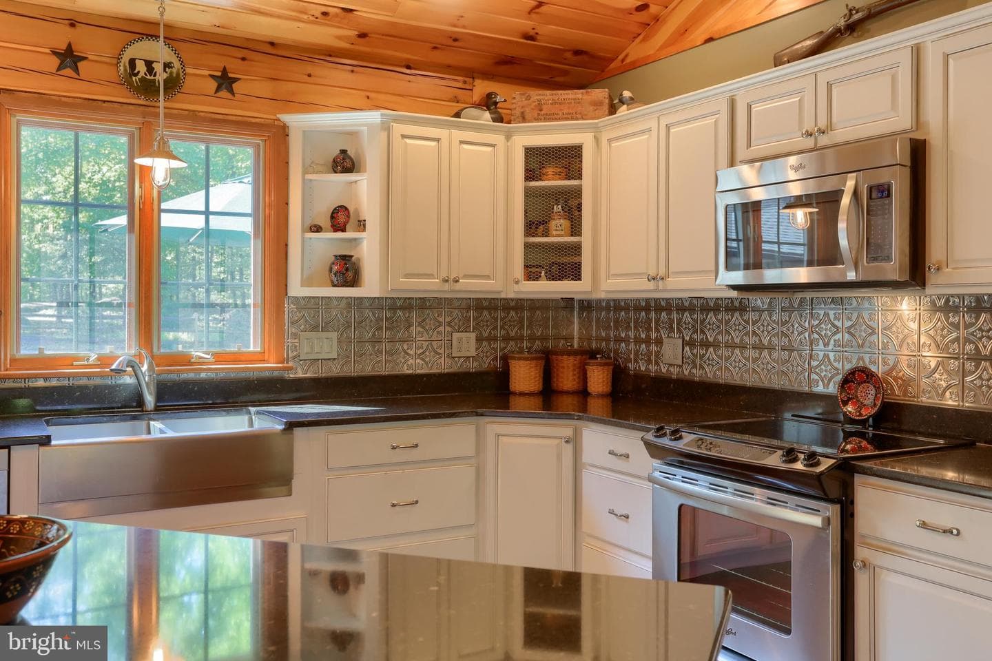 1005 Tulip Tree Drive photo 18
