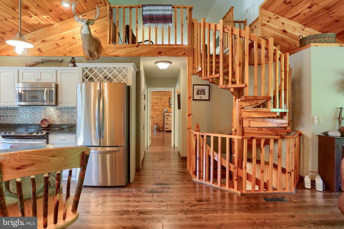 1005 Tulip Tree Drive photo 20