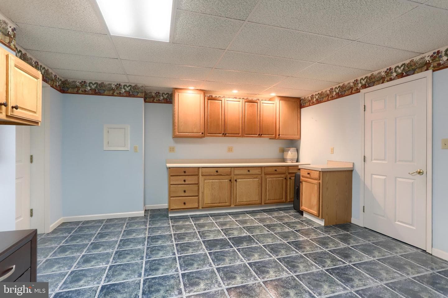 1005 Tulip Tree Drive photo 33