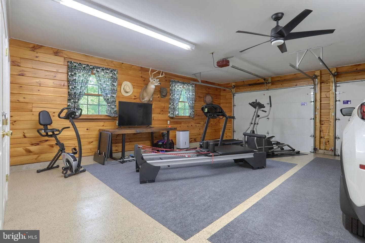 1005 Tulip Tree Drive photo 36