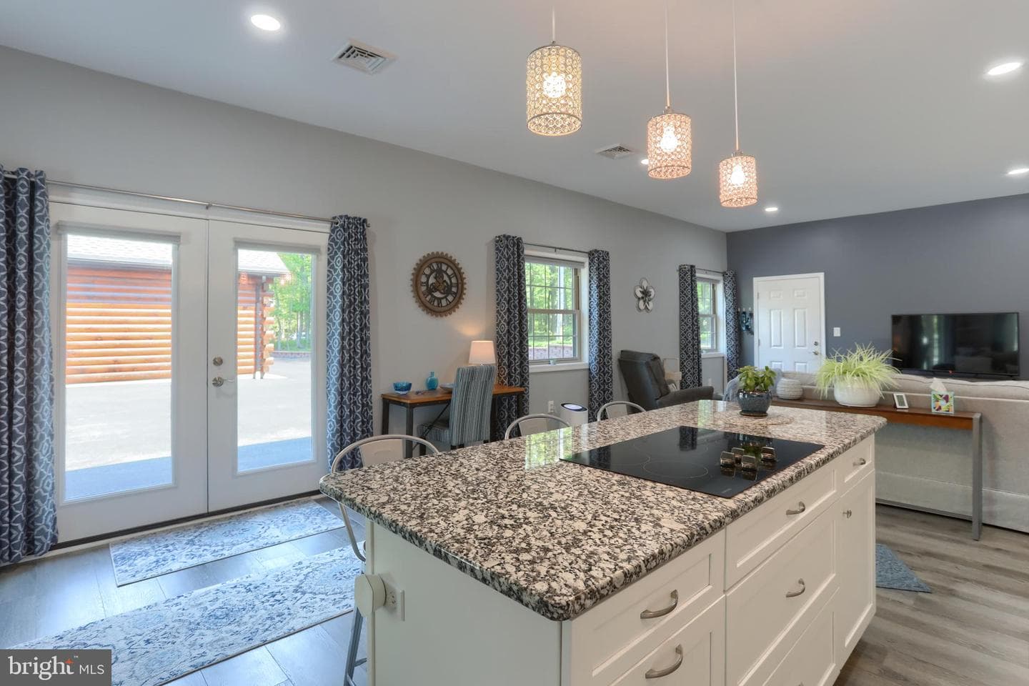 1005 Tulip Tree Drive photo 44