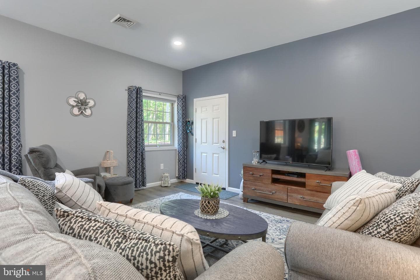 1005 Tulip Tree Drive photo 47