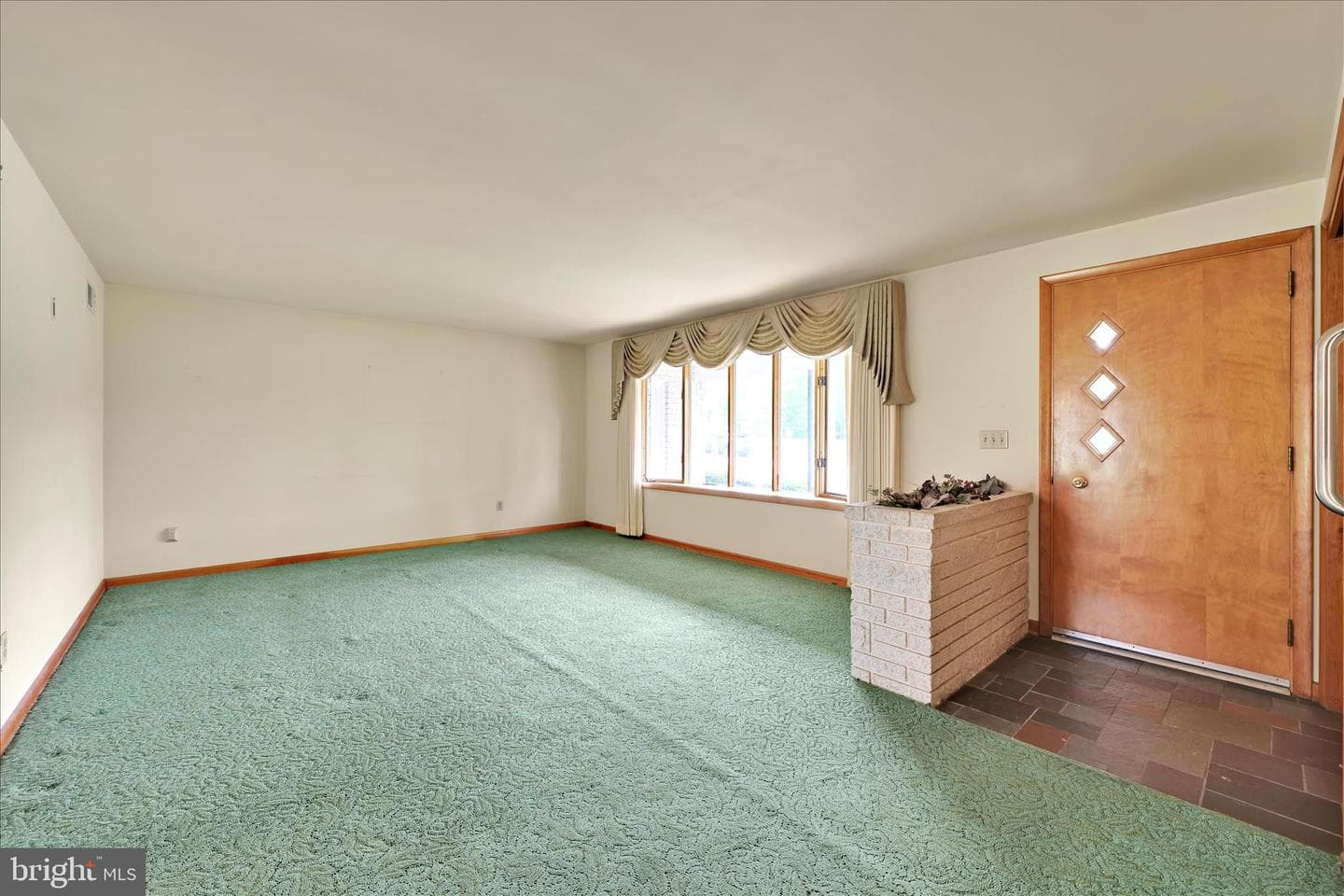109 Spruce Street photo 5