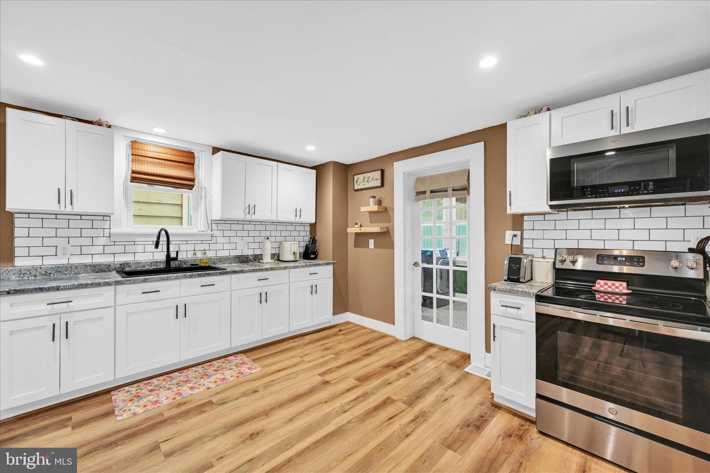 119 S 5th Avenue photo 8