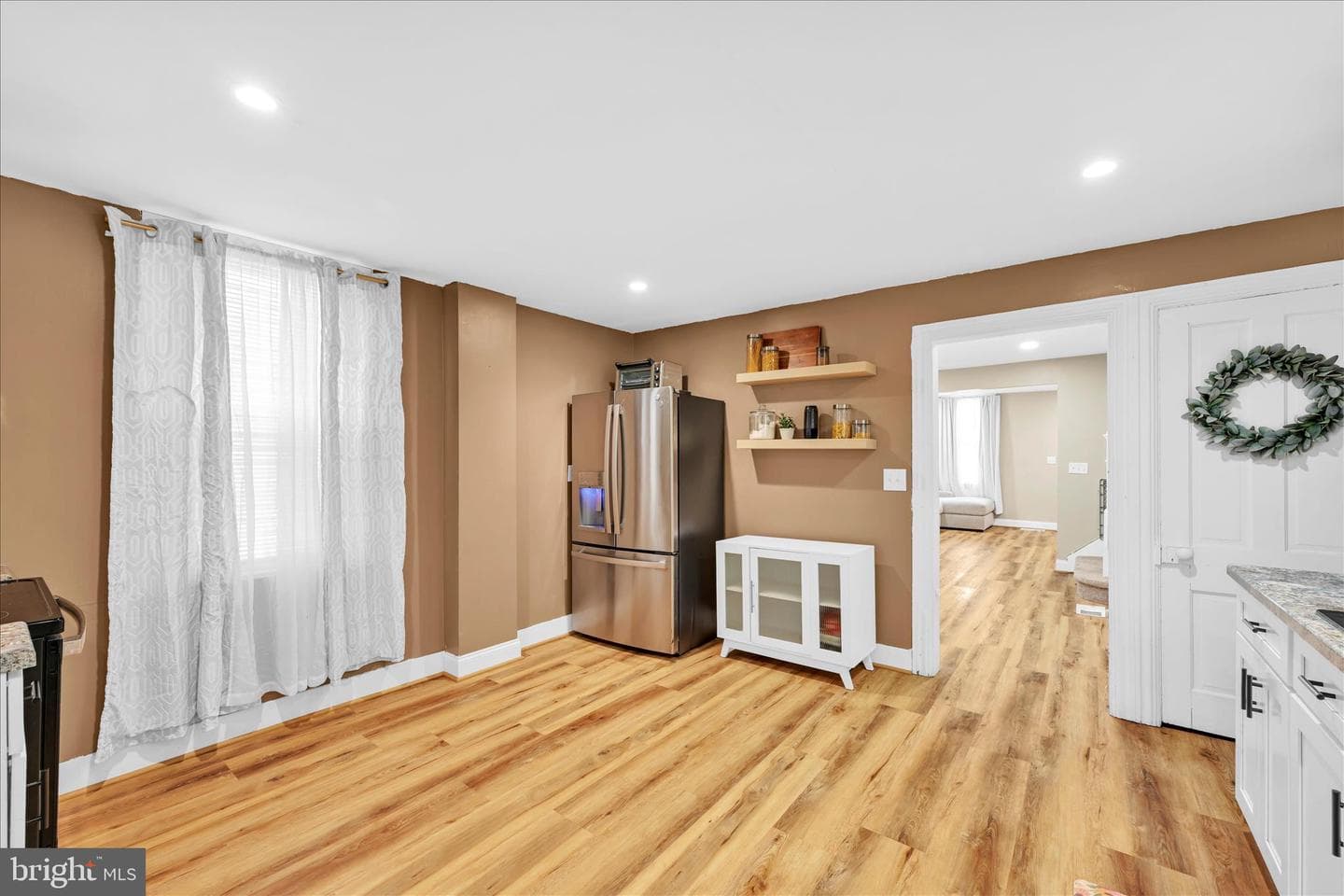119 S 5th Avenue photo 9