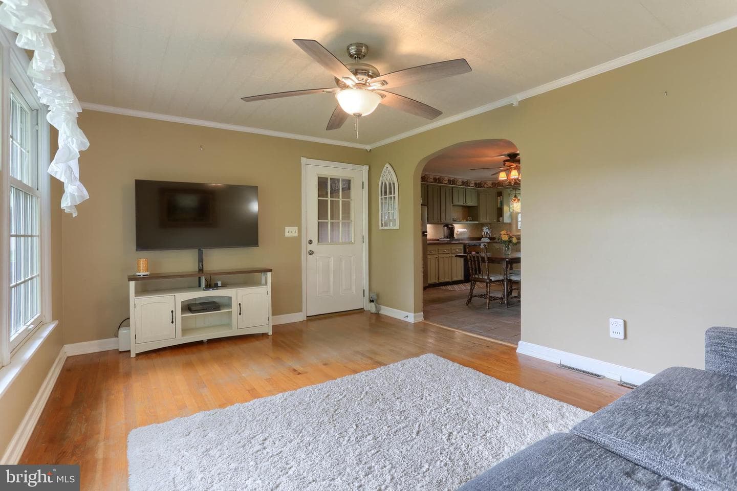15 Alden Lane photo 6
