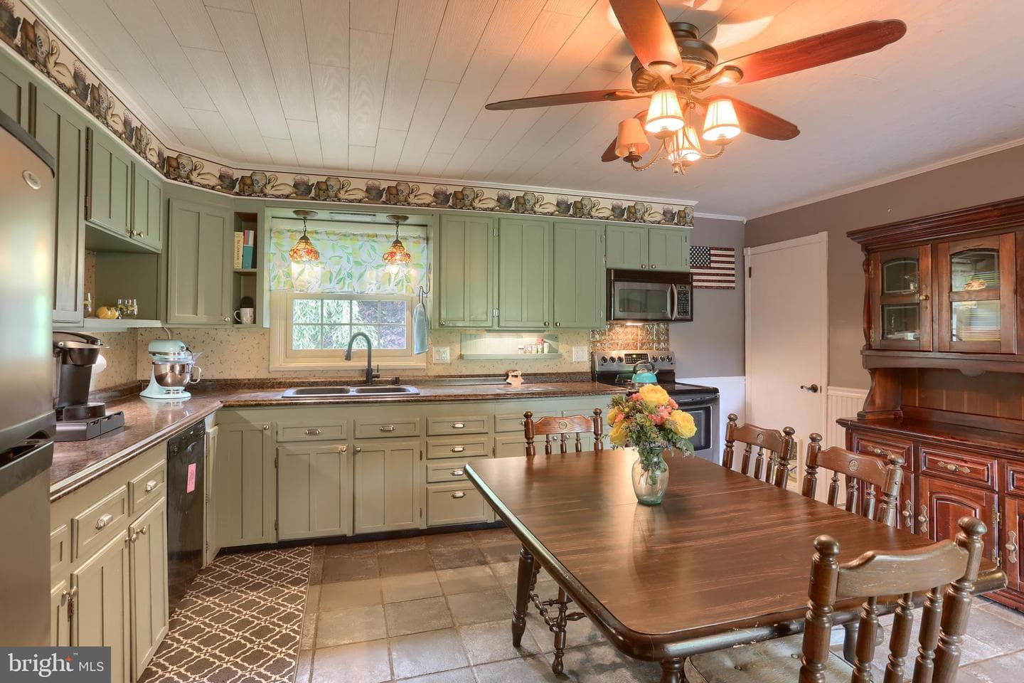 15 Alden Lane photo 9