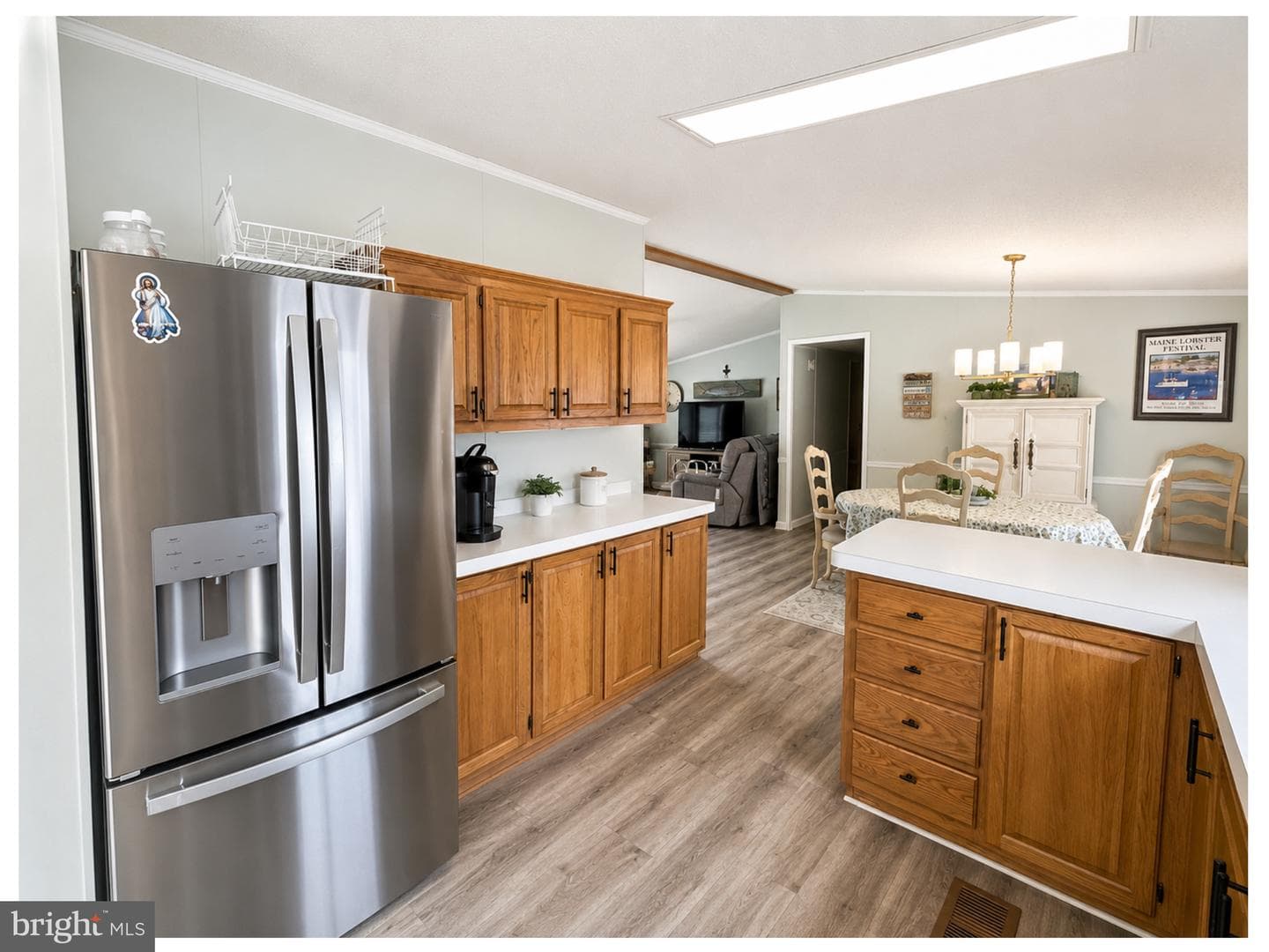 468 W Cedar Street photo 10