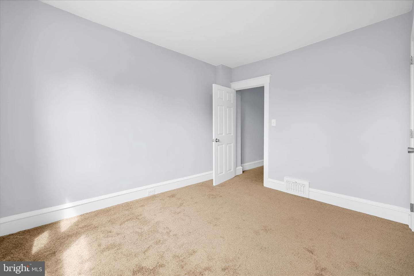 14 Poplar Street photo 16
