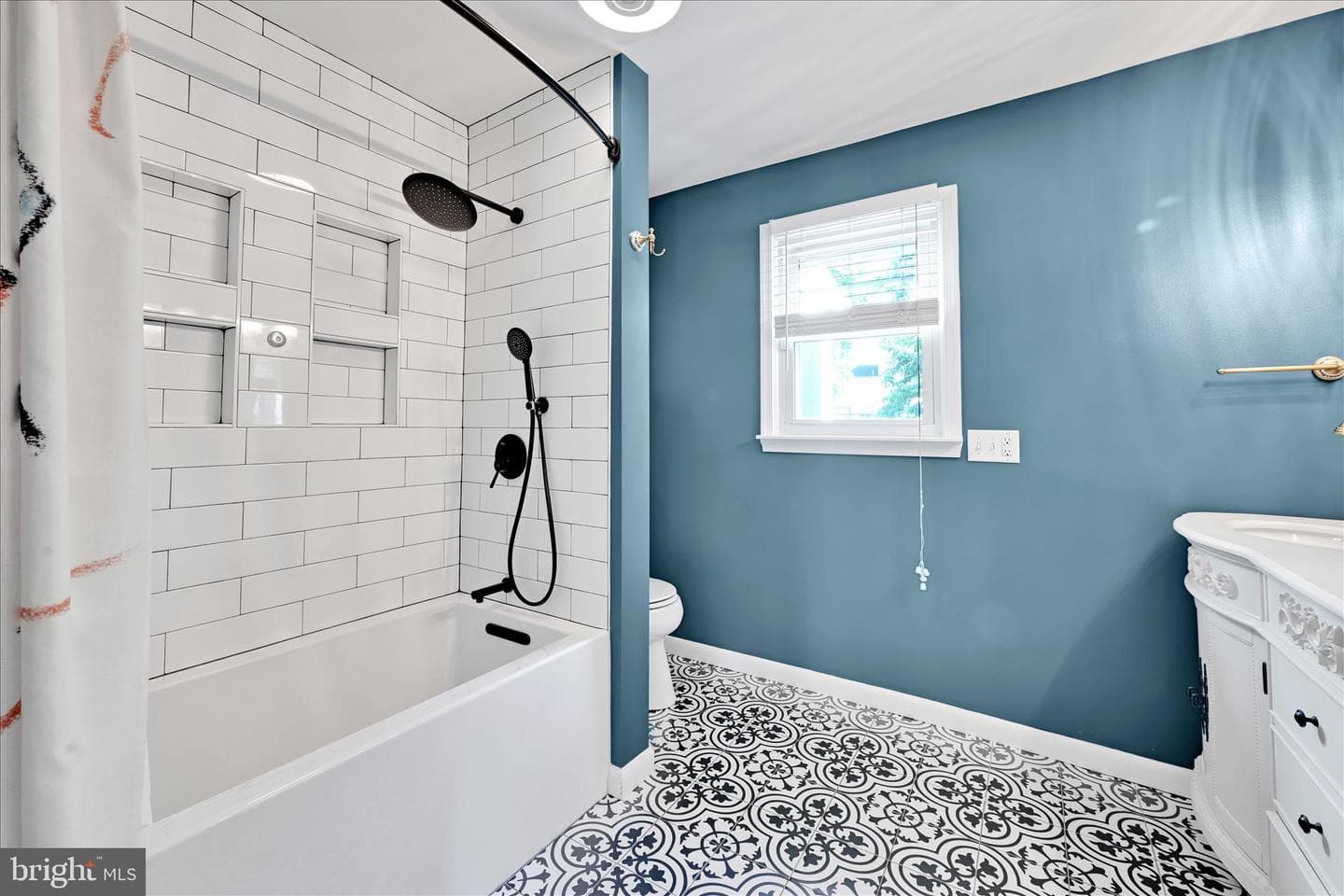 14 W Walnut Street photo 12