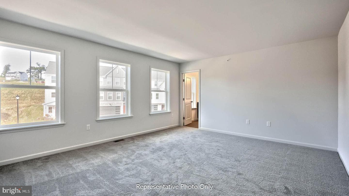 102 Foundry Lane photo 13