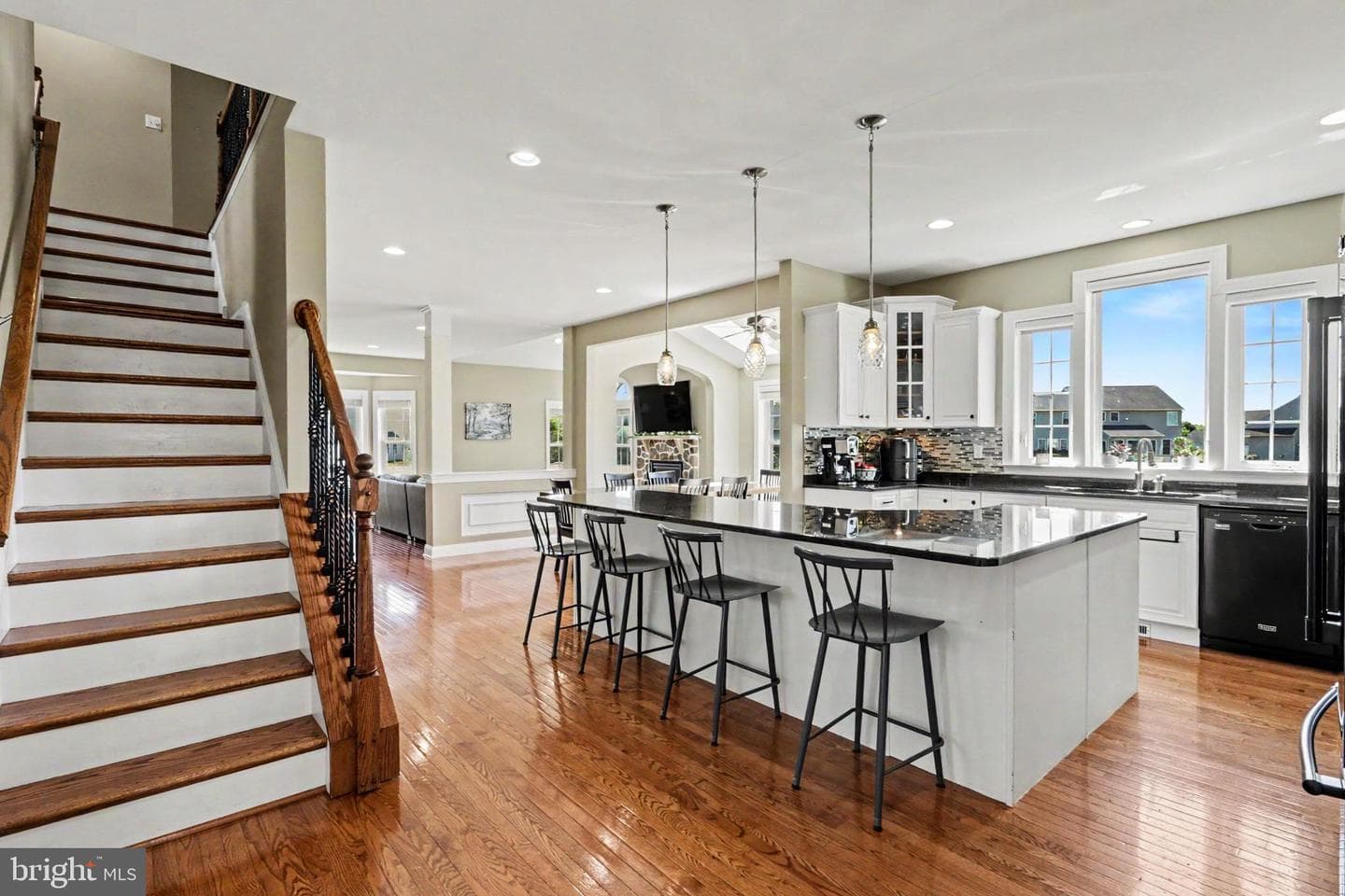 289 Sweetwater Drive photo 6
