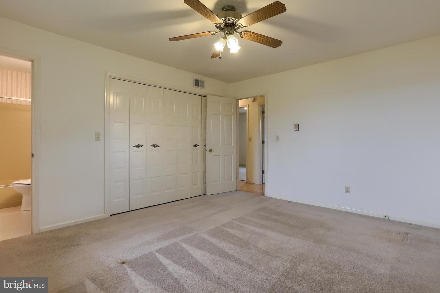 7 Lantern Avenue photo 19