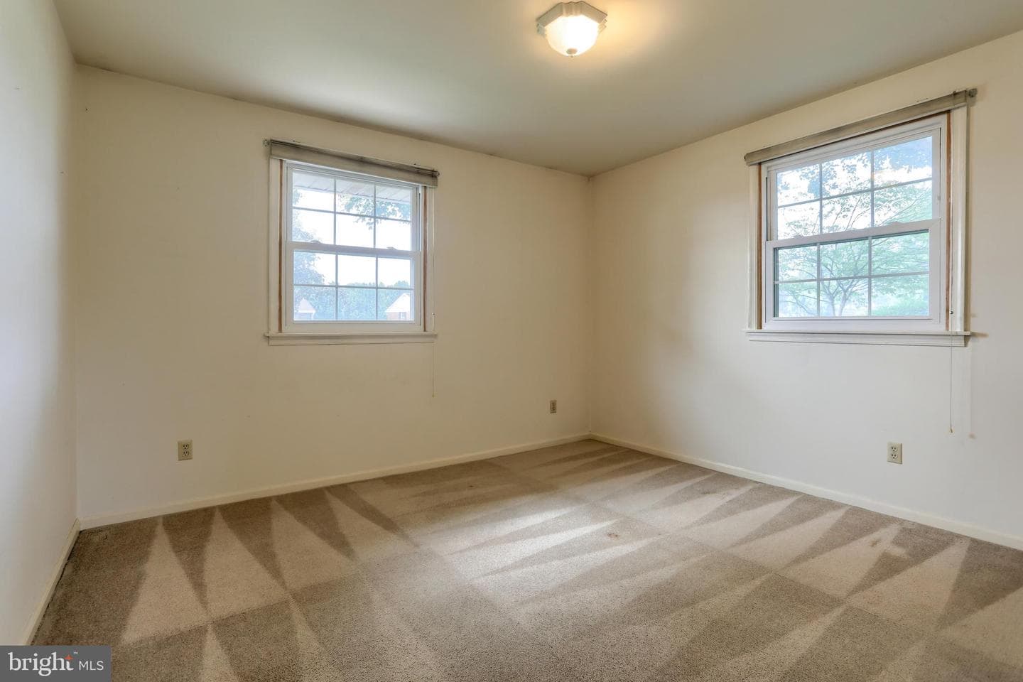 7 Lantern Avenue photo 22