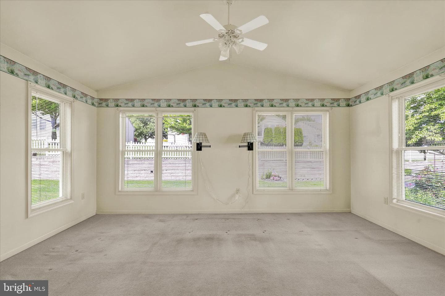 14 Springhouse Drive photo 10