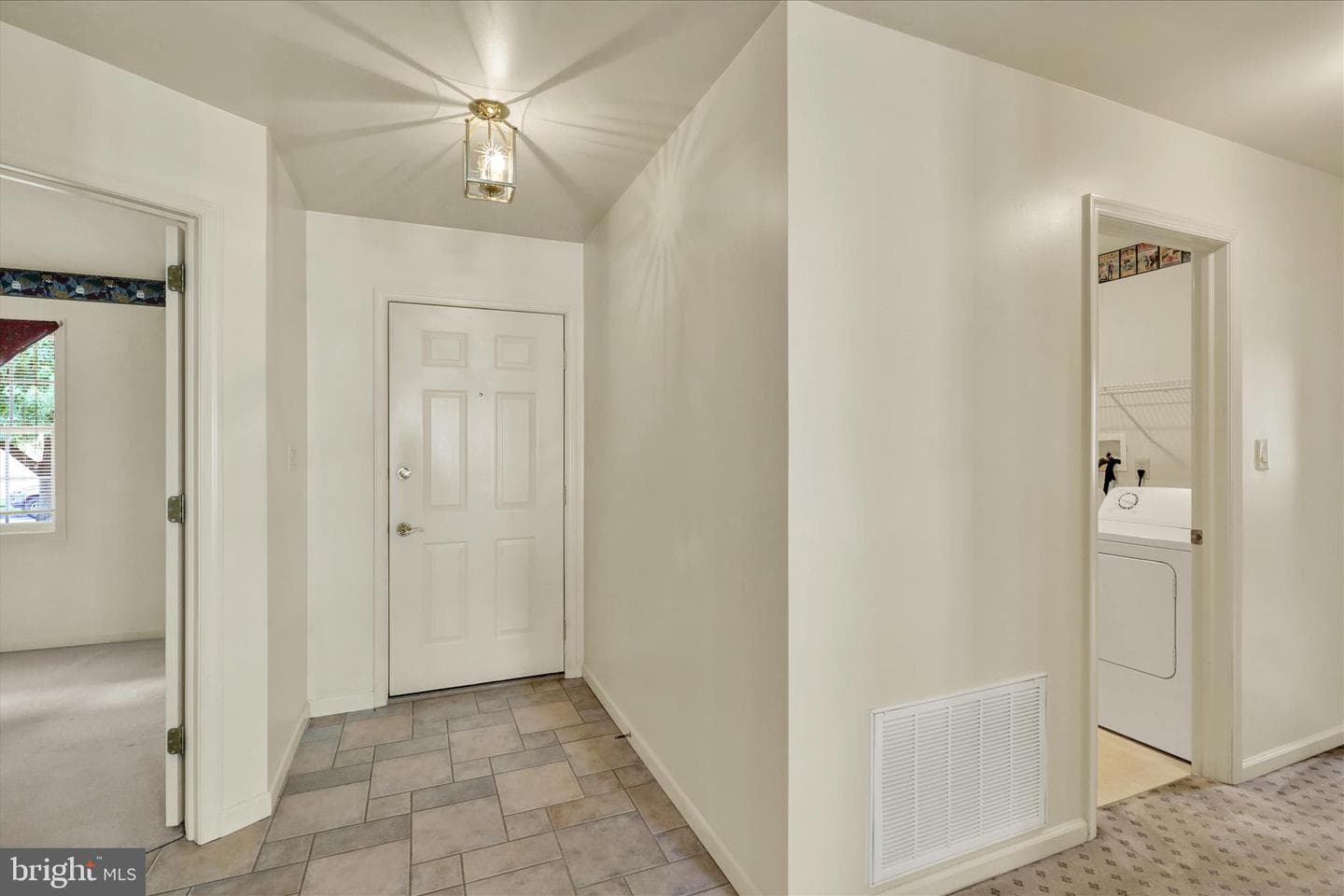 14 Springhouse Drive photo 5
