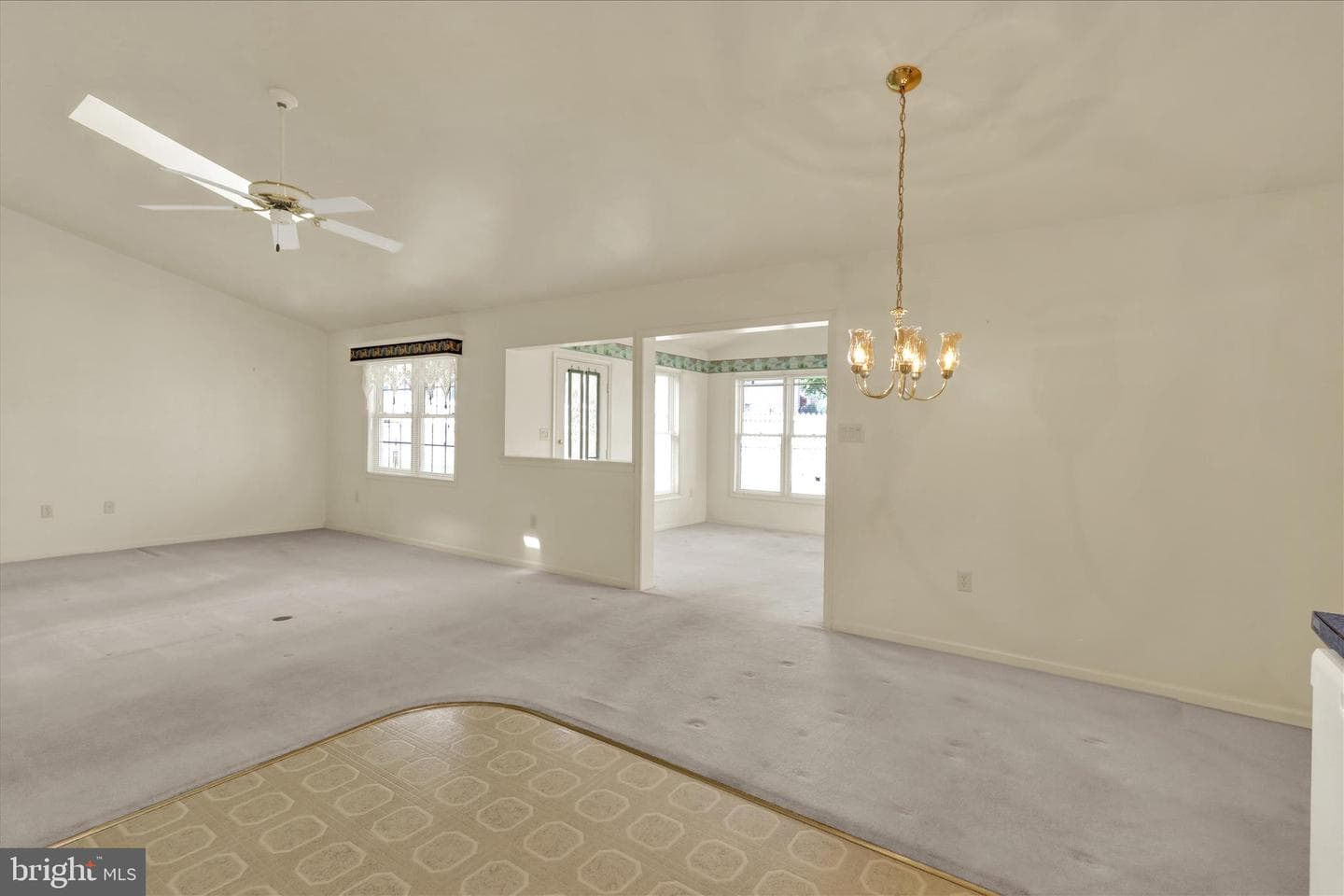 14 Springhouse Drive photo 9