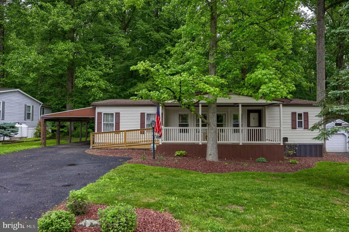 12 Poplar Drive photo 4
