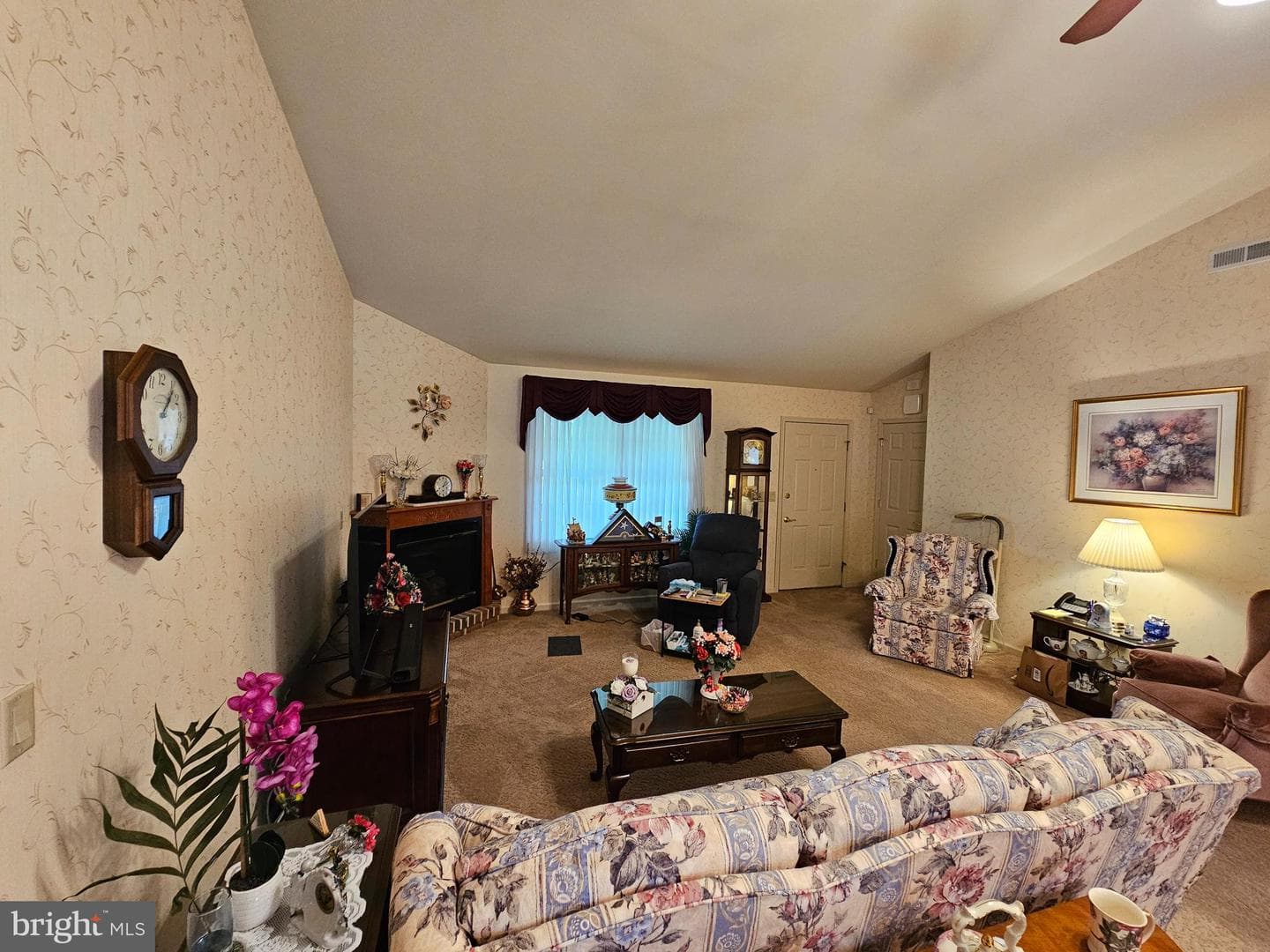 122 Arbor Drive photo 10