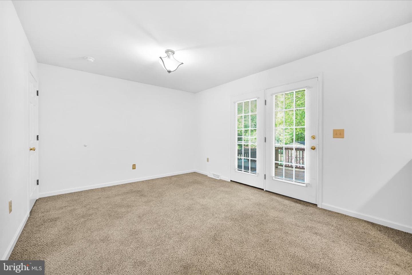 807 S 3rd Street photo 6