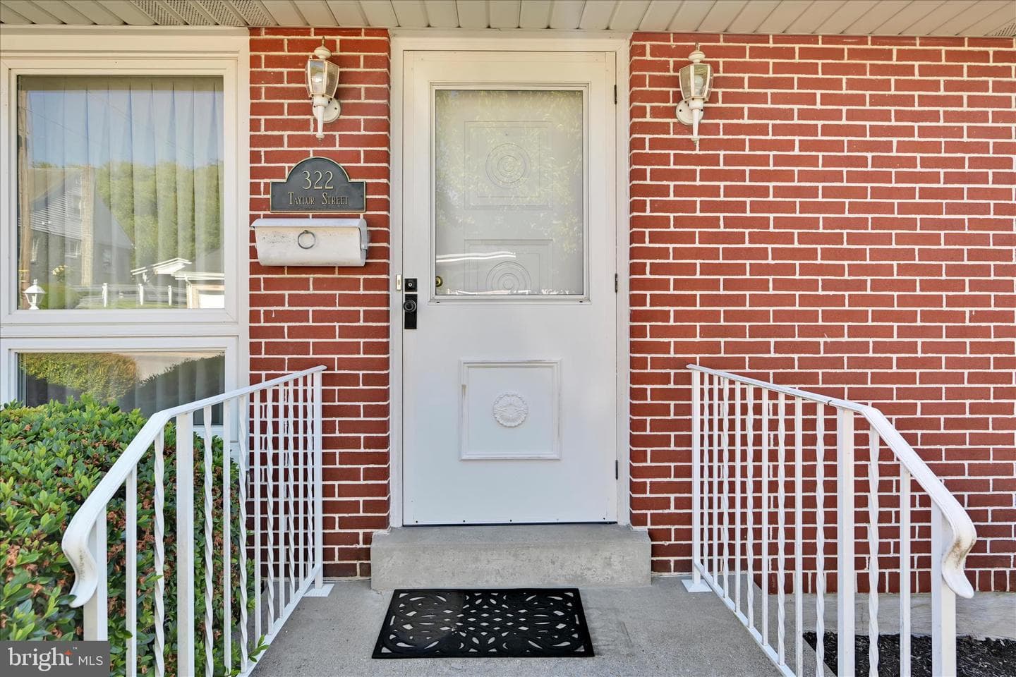 322 Taylor Street photo 9