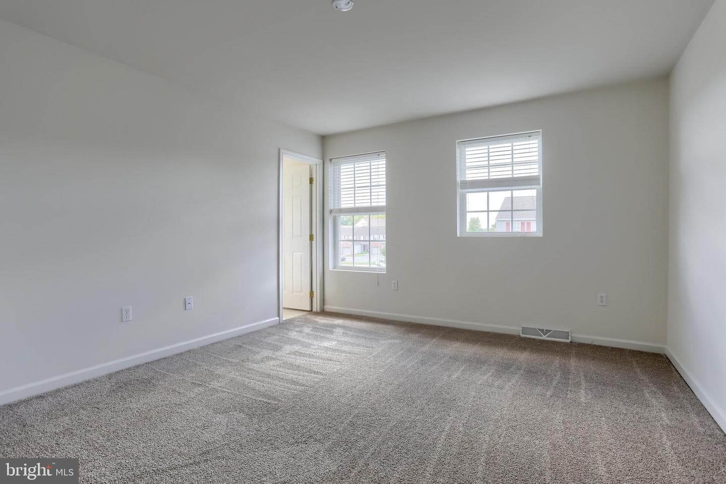 2124 Autumn Court photo 17