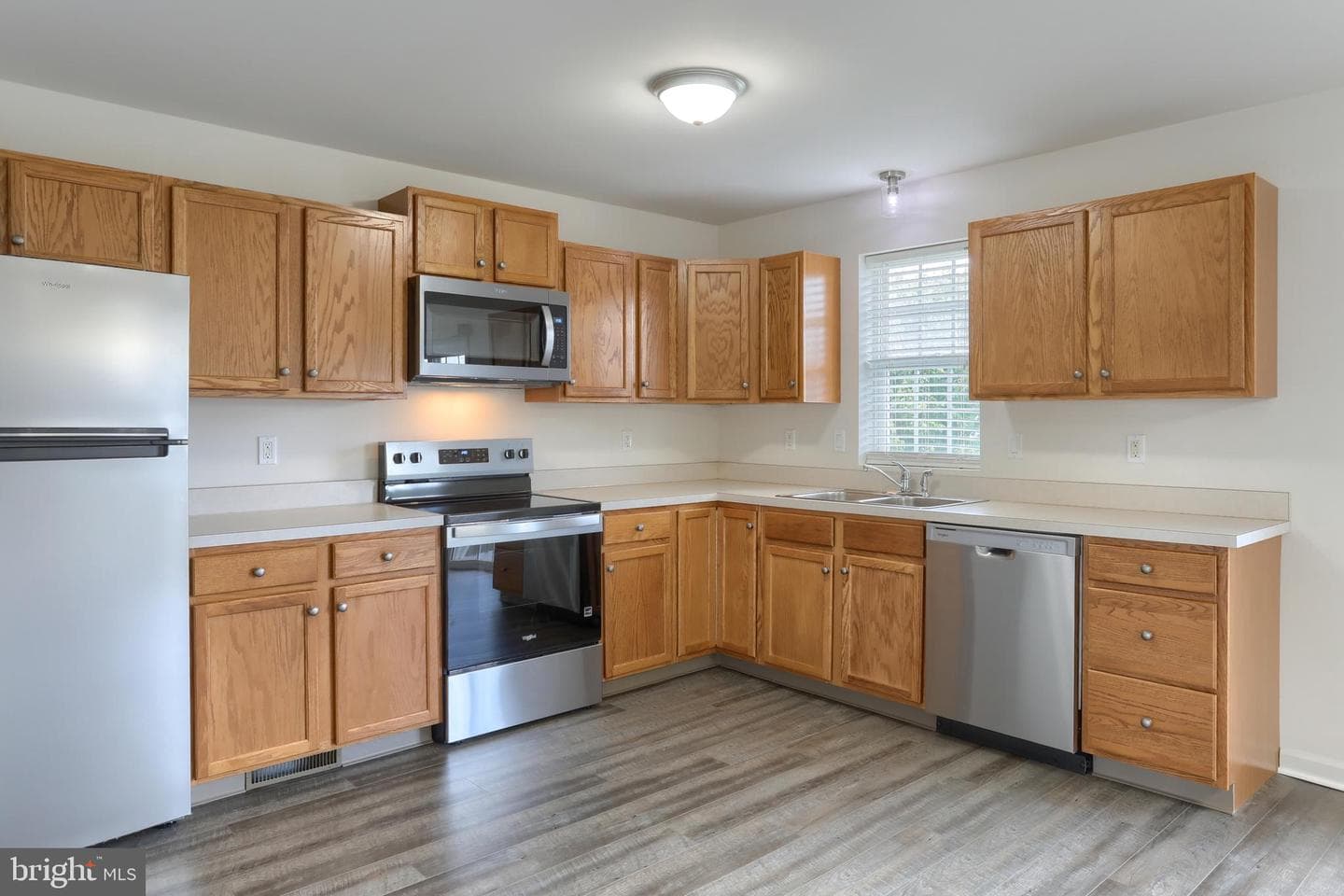 2124 Autumn Court photo 6