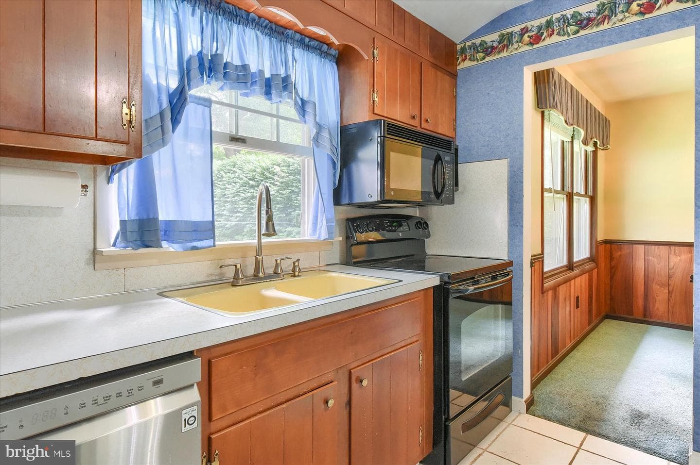 830 King Street photo 20