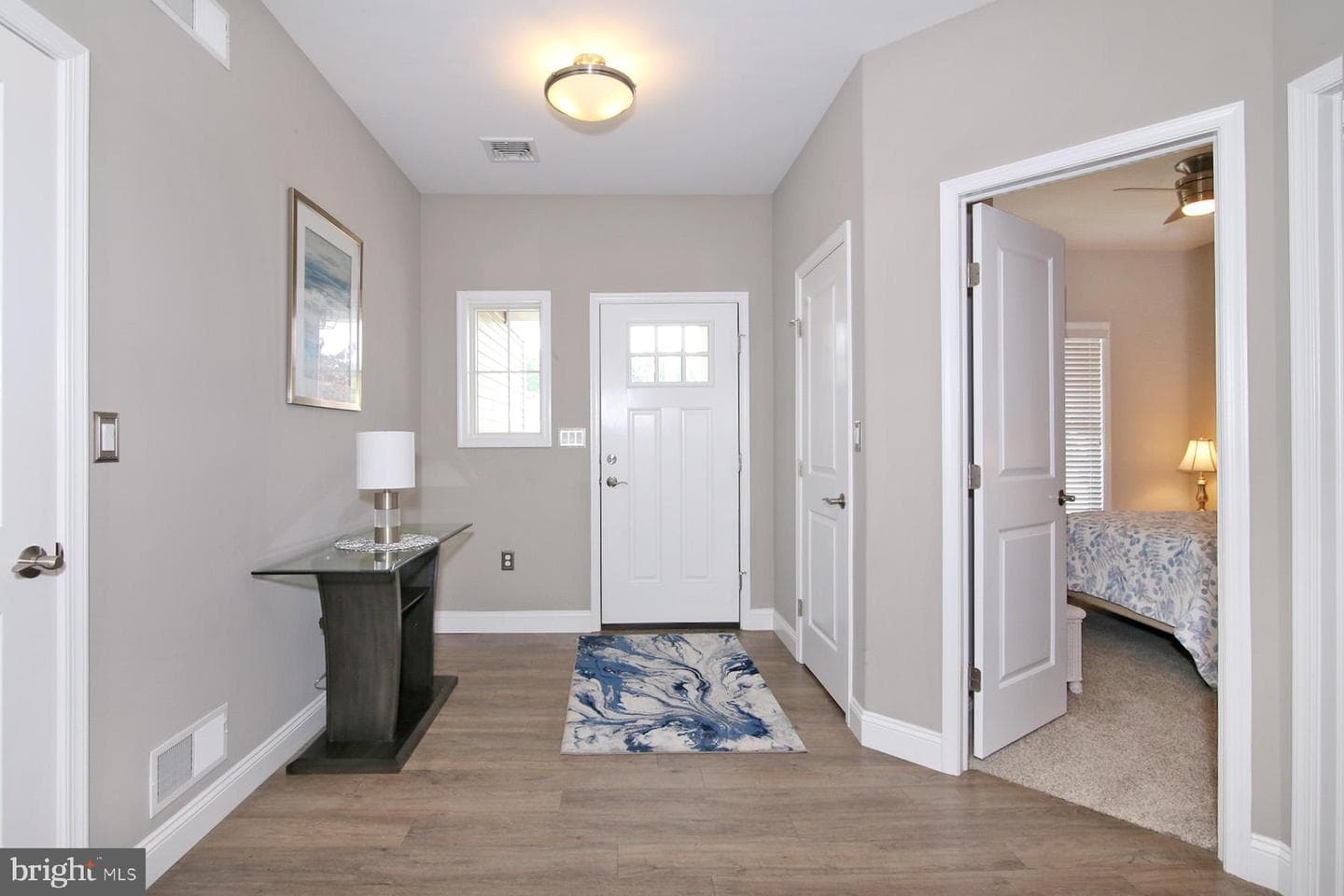 1034 Grant Circle photo 4
