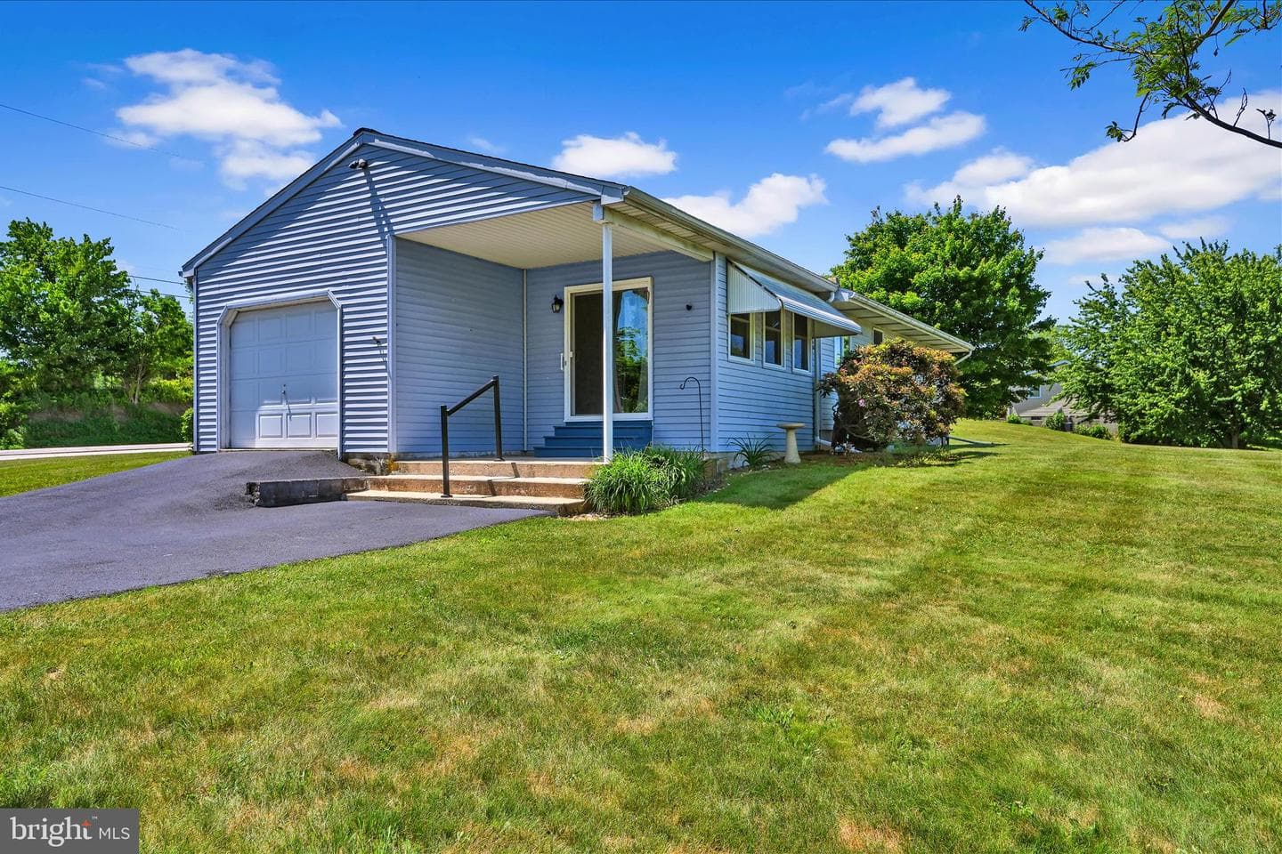 10308 Allentown Boulevard photo 10