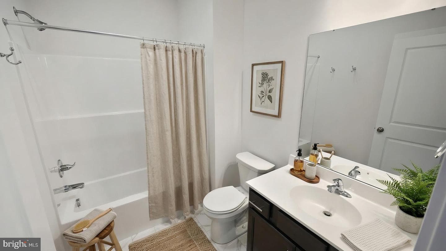 35 Canterbury Lane photo 15