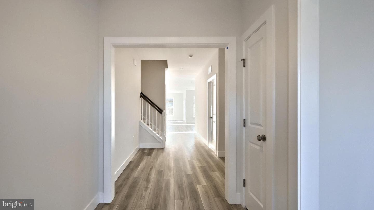 35 Canterbury Lane photo 30