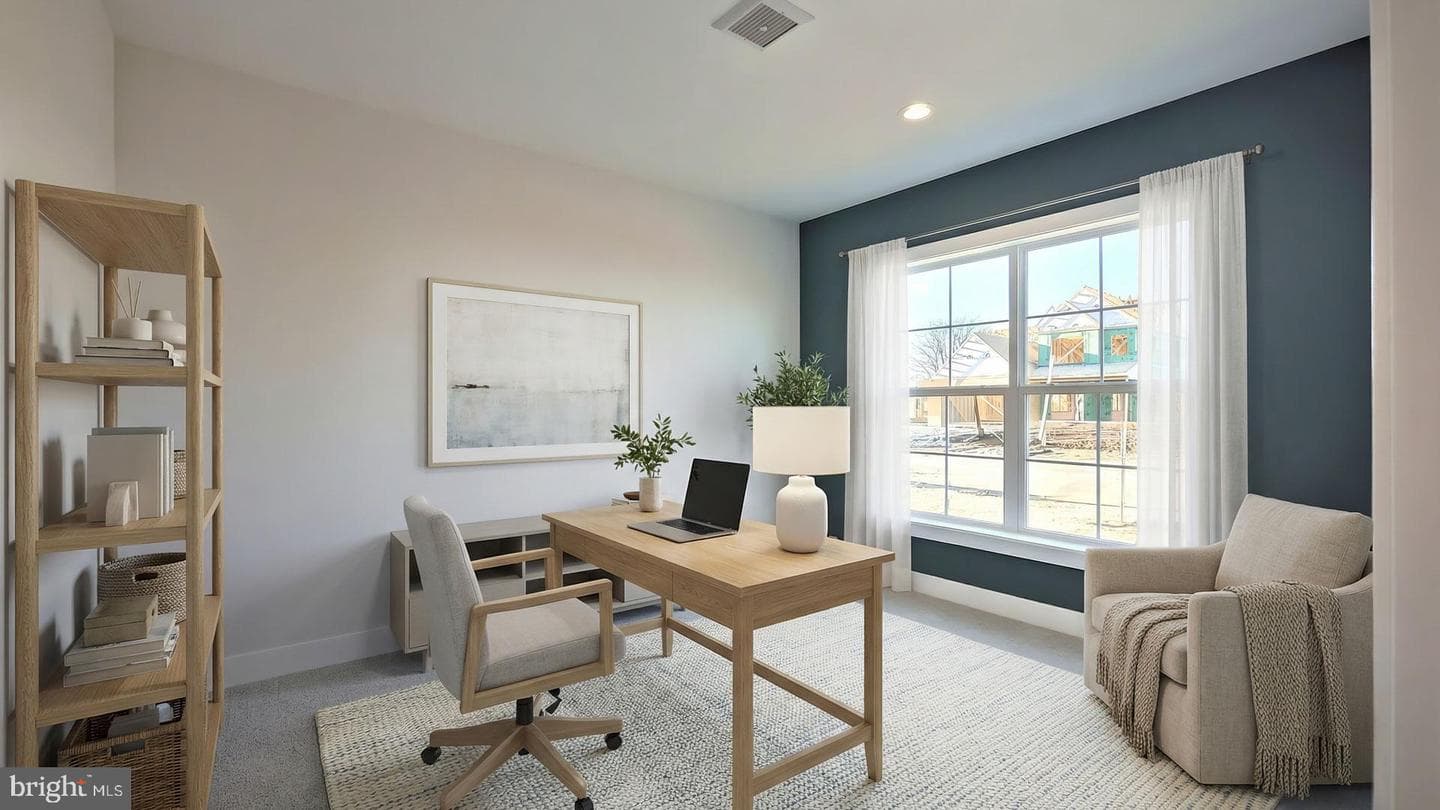35 Canterbury Lane photo 7