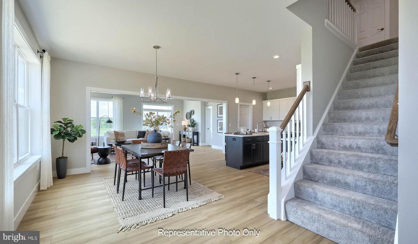 525 Stone Gate Boulevard photo 6
