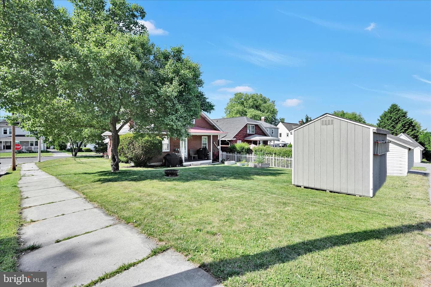940 Hauck Street photo 30