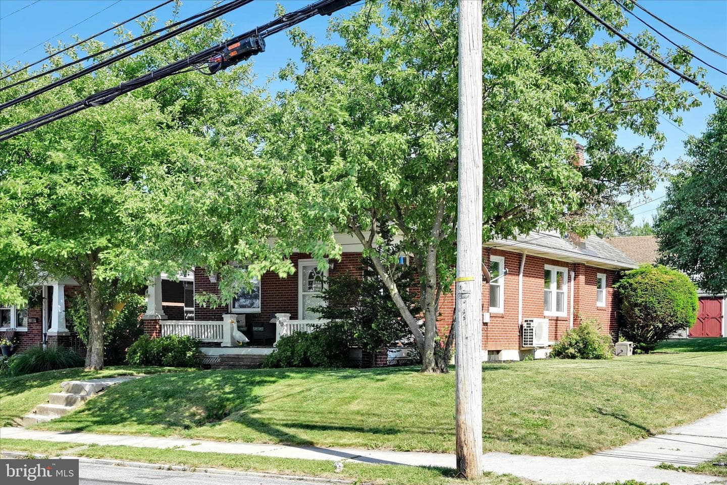 940 Hauck Street photo 4