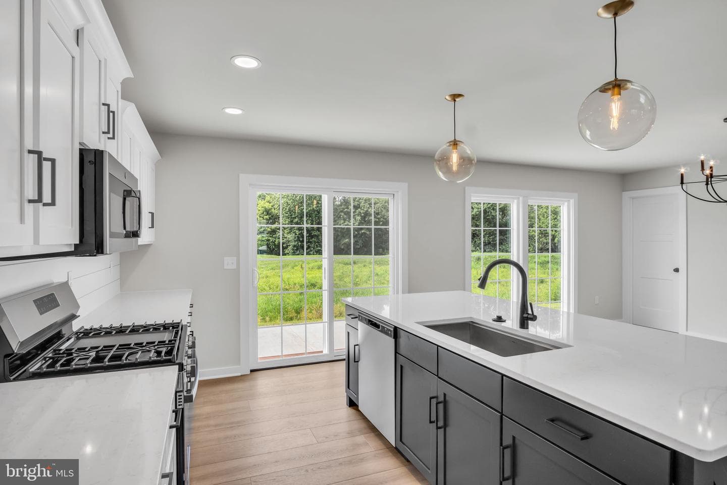 58 Monticello Drive photo 3
