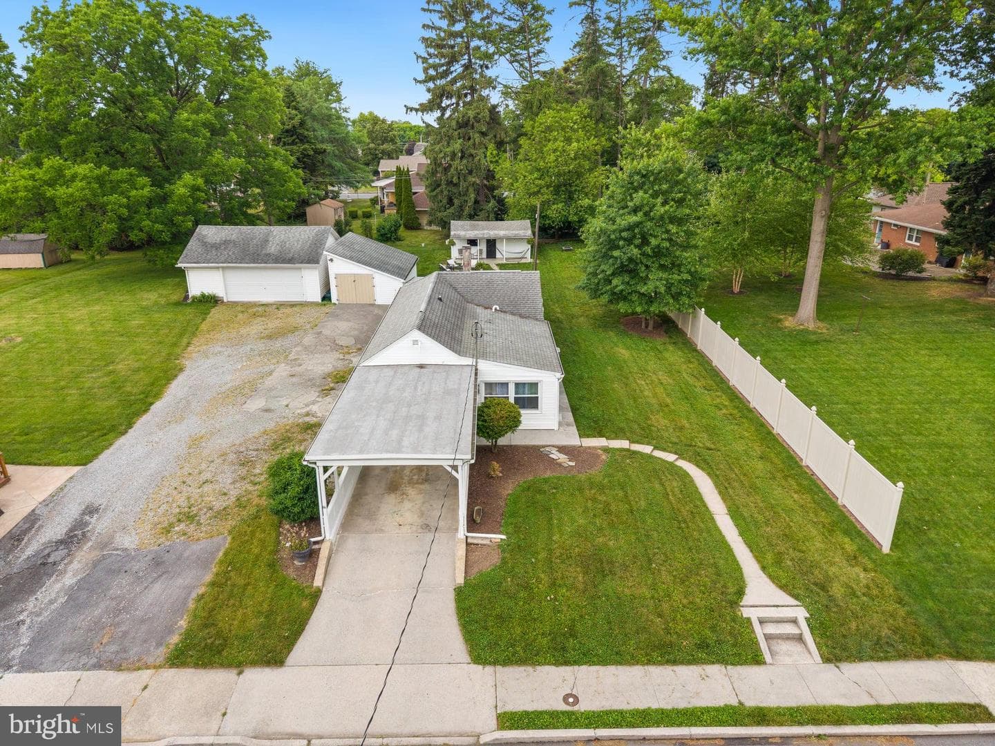 419 S Harrison Street photo 29