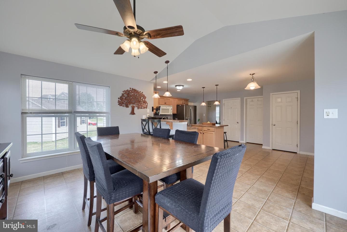 137 Pickwick Circle photo 21