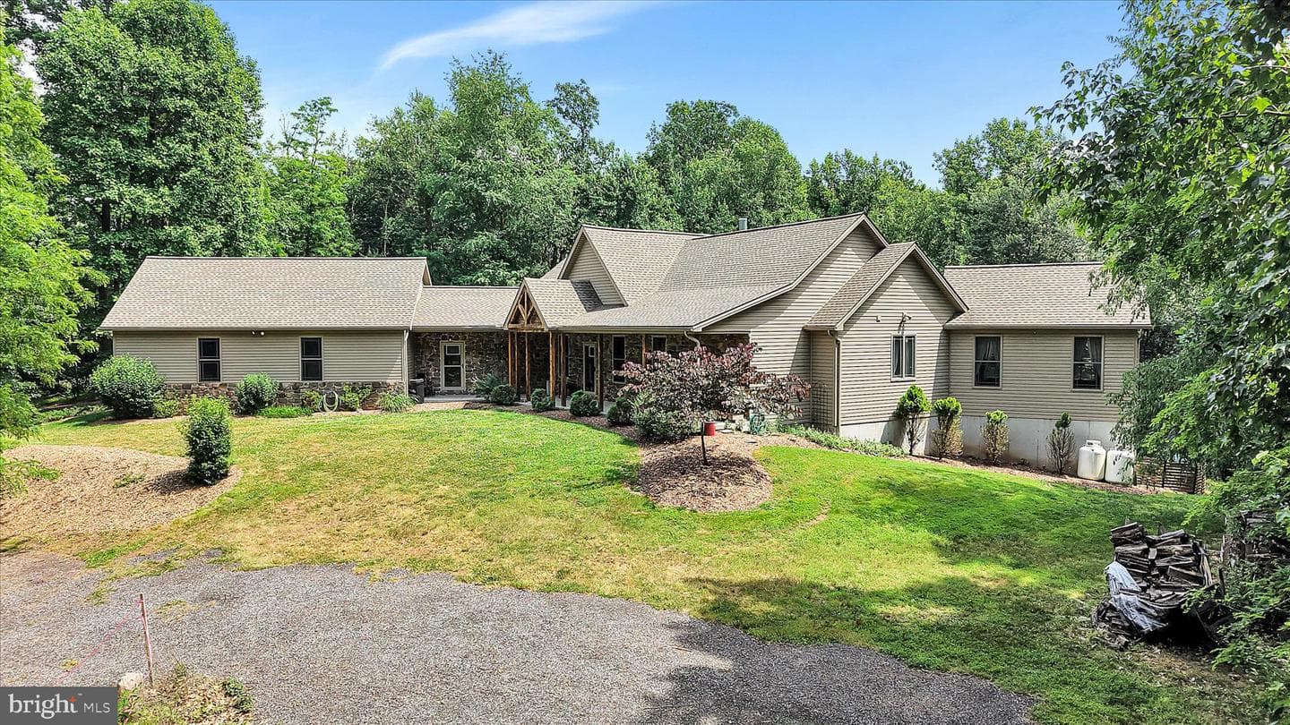 110 Fox Road, Palmyra