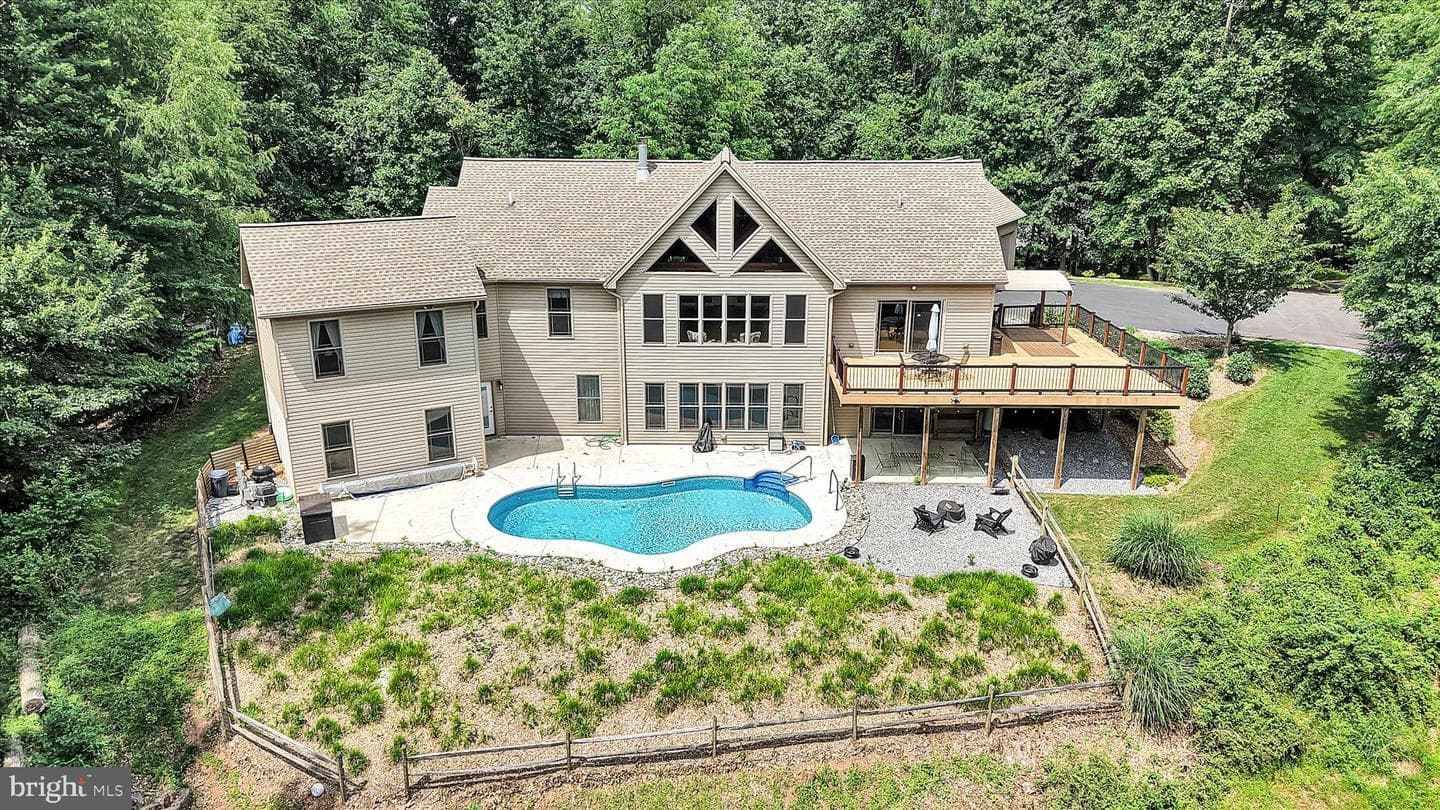 110 Fox Road, Palmyra