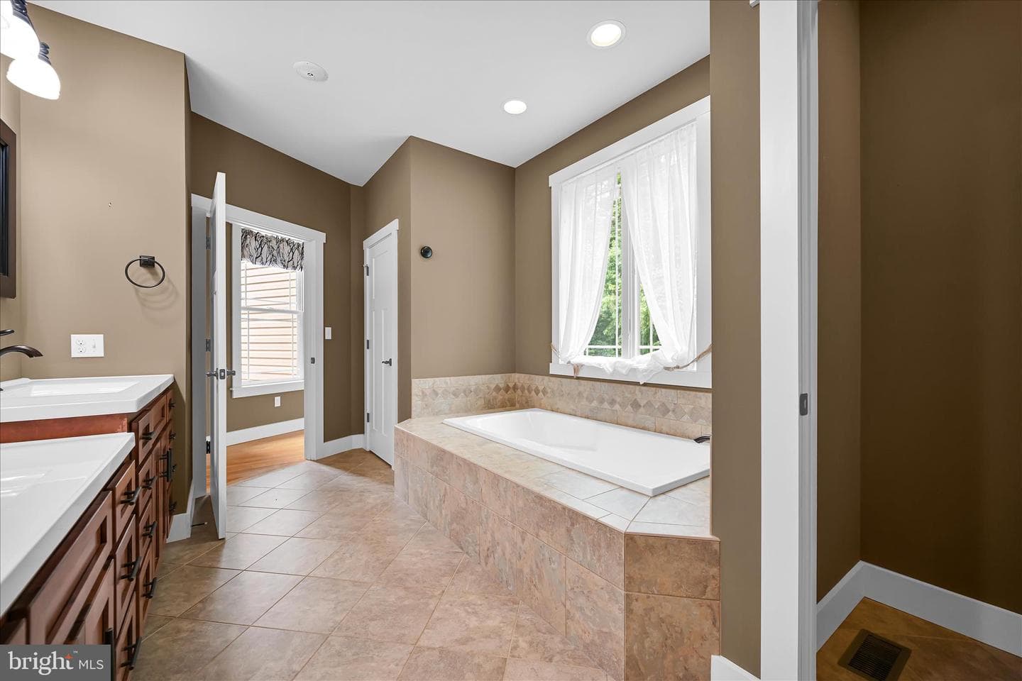 110 Fox Road photo 36