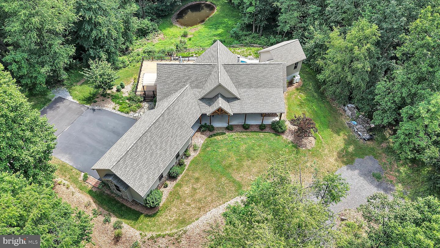 110 Fox Road photo 9