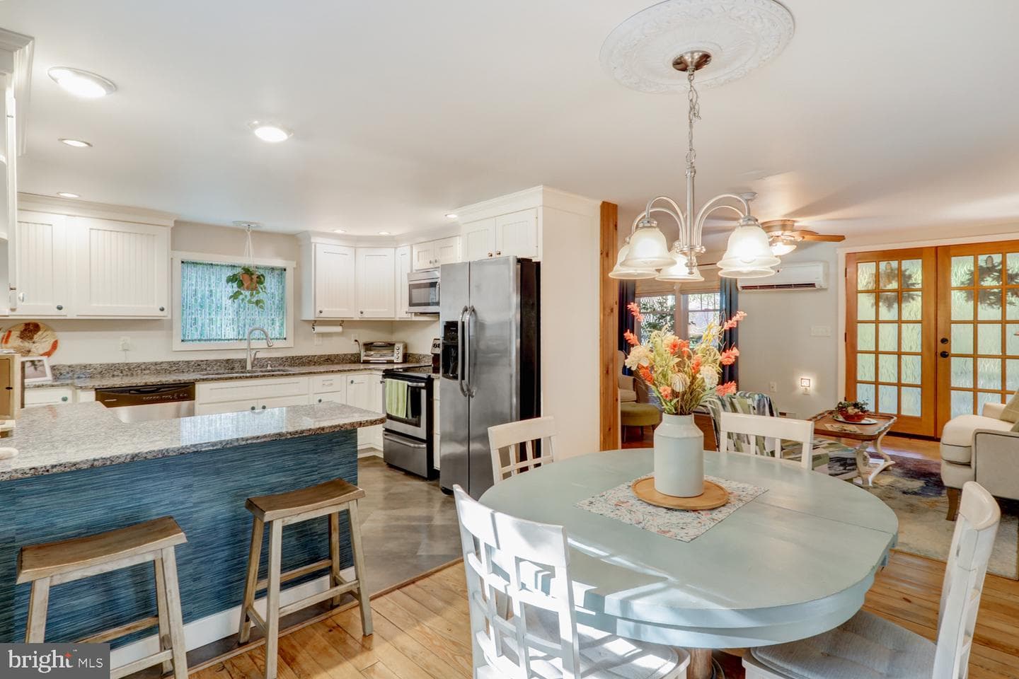 109 Locust Avenue photo 19