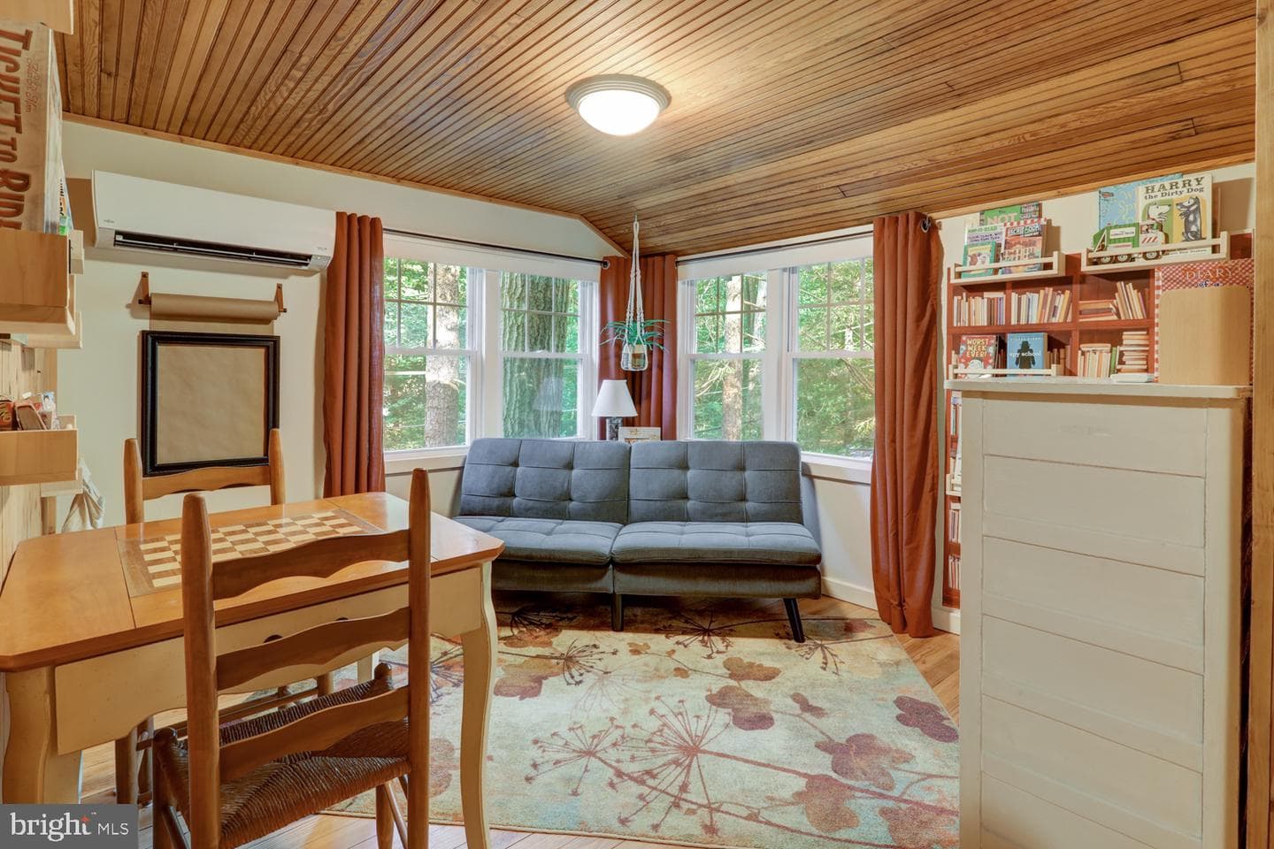 109 Locust Avenue photo 34