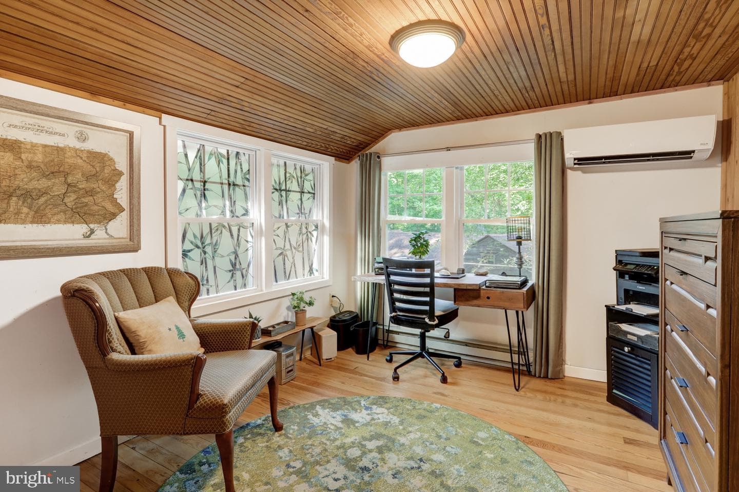 109 Locust Avenue photo 37