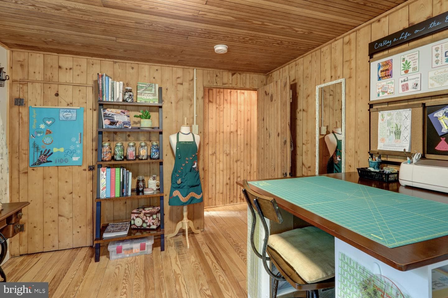 109 Locust Avenue photo 39