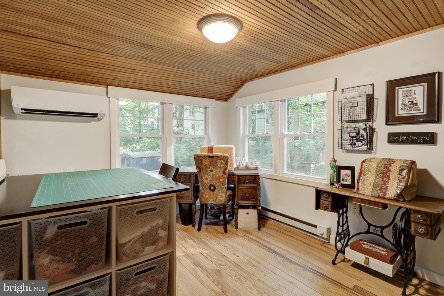 109 Locust Avenue photo 40