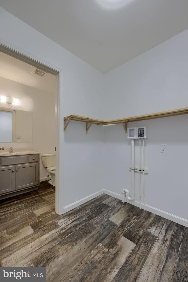 10 Hillside Drive photo 19